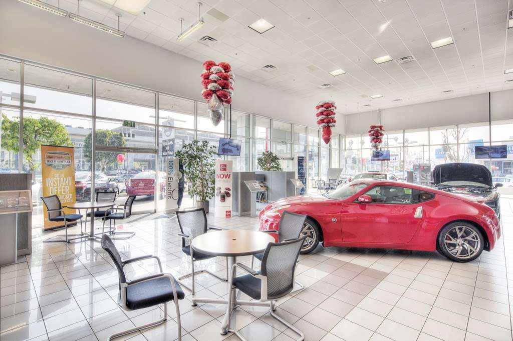 Nissan Van Nuys | 5425 Van Nuys Blvd, Van Nuys, CA 91401 | Phone: (866) 267-2092