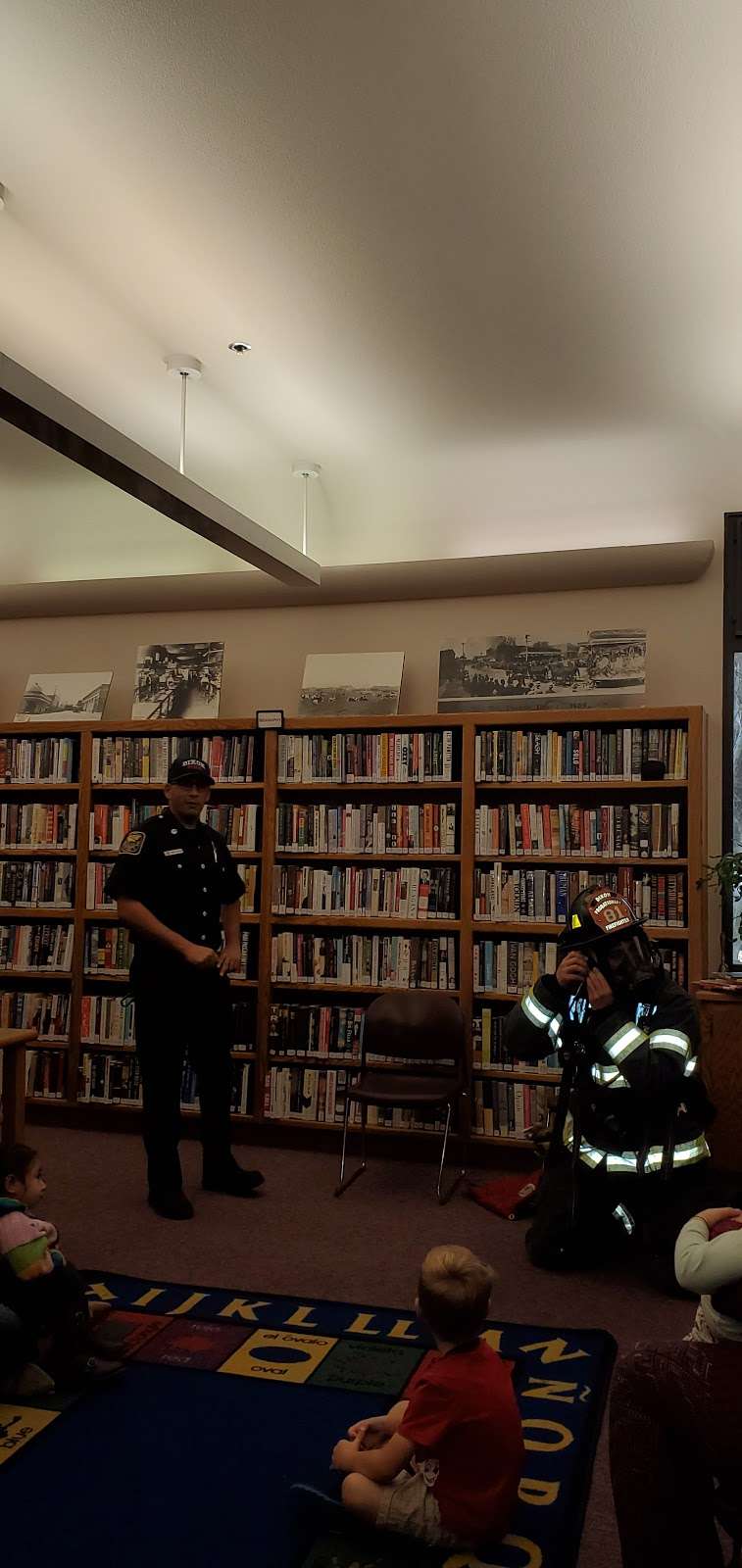 Dixon Public Library | 230 N 1st St, Dixon, CA 95620, United States | Phone: (866) 572-7587