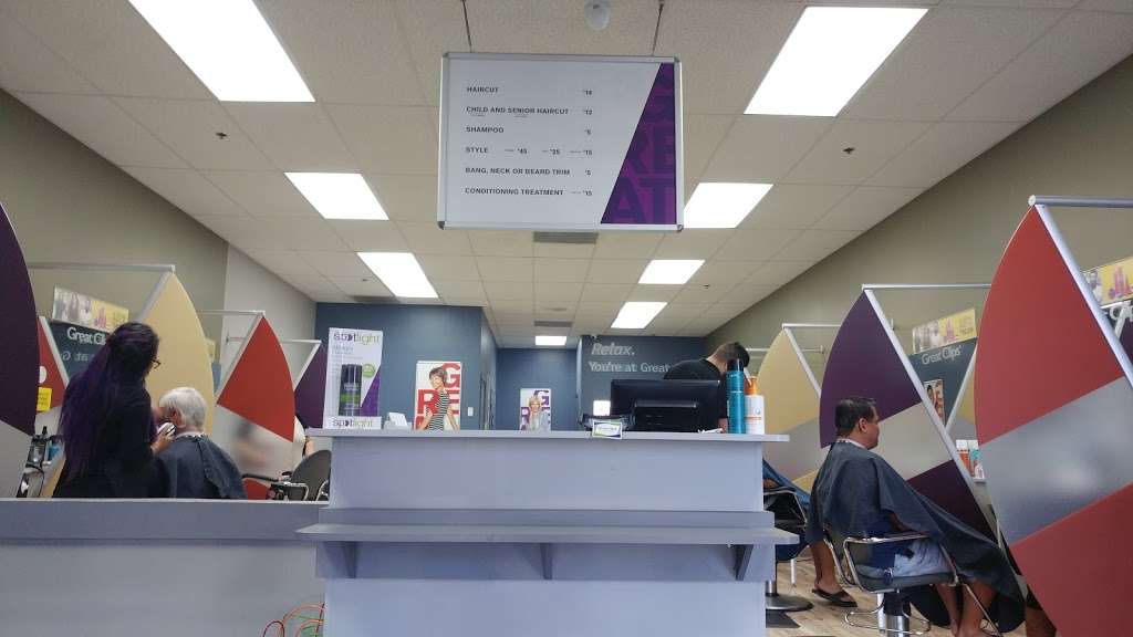 Great Clips | 14584 Baseline Ave Ste 320, Fontana, CA 92336 | Phone: (909) 355-2855