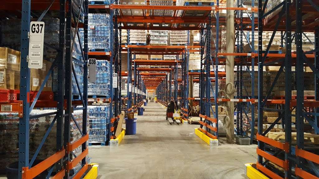 Albertsons/Safeway Distribution Center - storage  | Photo 8 of 10 | Address: 400 S 99th Ave, Tolleson, AZ 85353, USA | Phone: (602) 382-5400