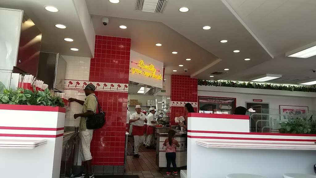 In-N-Out Burger | 3411 W Century Blvd, Inglewood, CA 90301, USA | Phone: (800) 786-1000