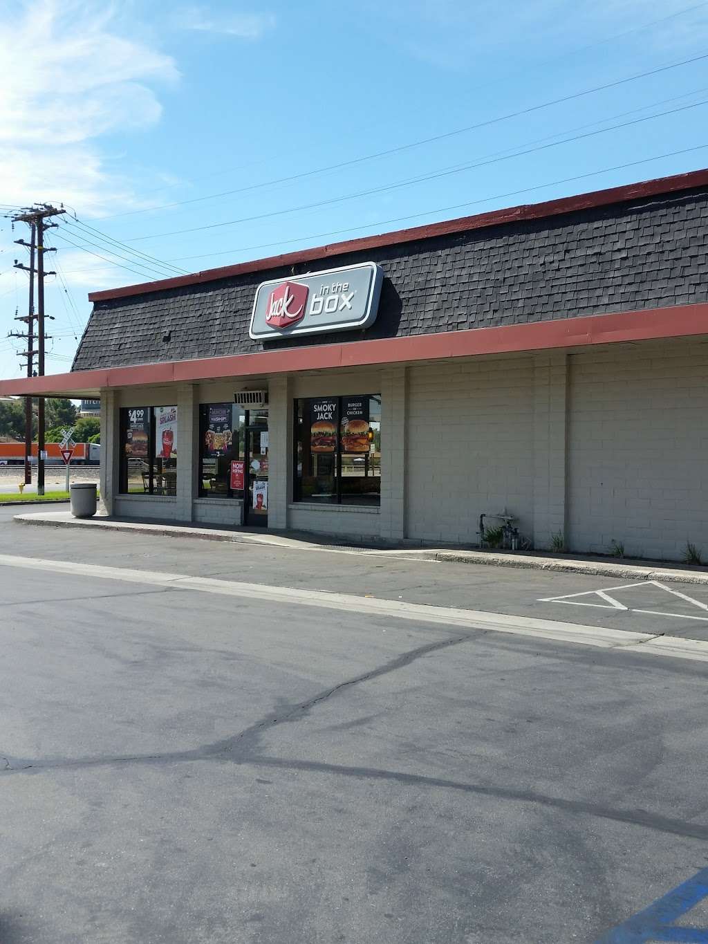 Jack in the Box | 9195 Jurupa Rd, Riverside, CA 92509, USA | Phone: (951) 681-6161