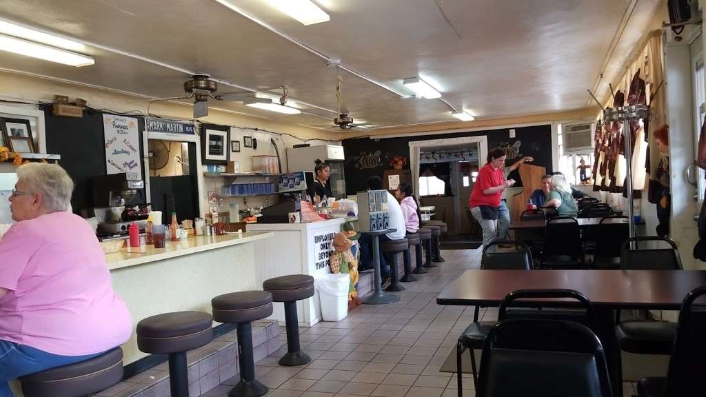 Flamingo Diner | 175 US-11, Nanticoke, PA 18634, USA | Phone: (570) 735-1300
