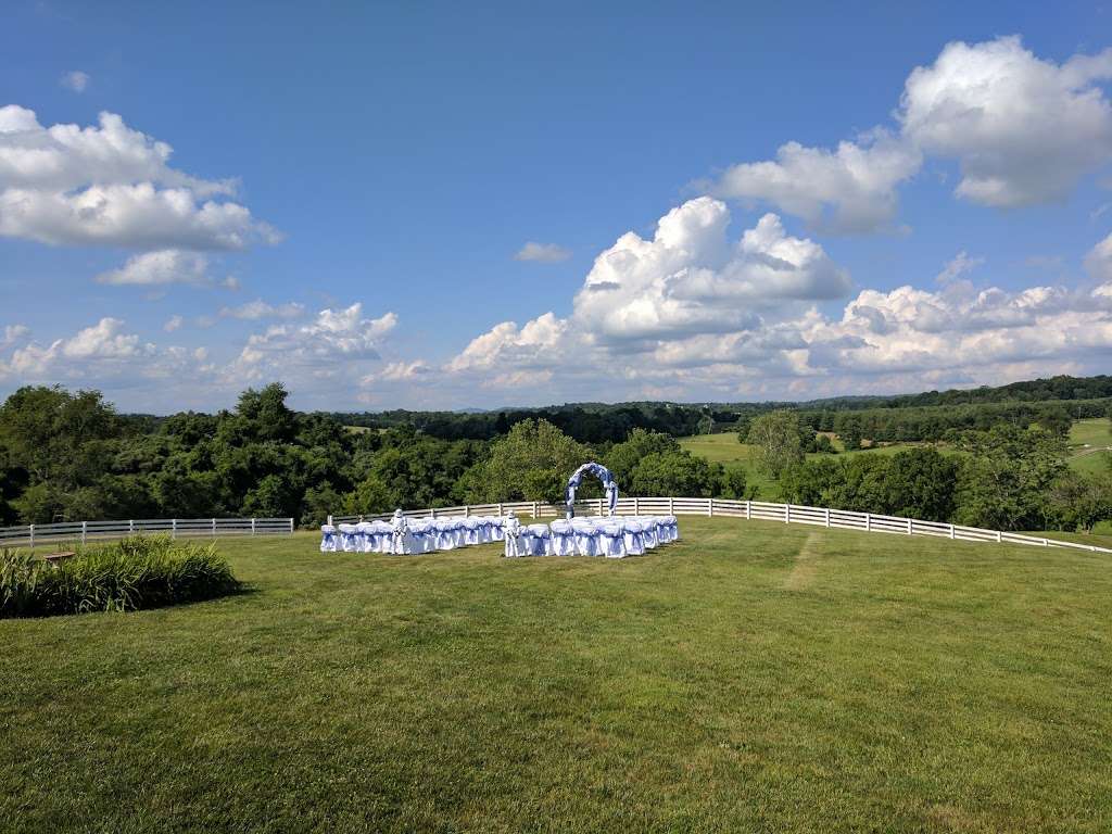 Blue Hill Farm B&B | 15957 Clarkes Gap Rd, Waterford, VA 20197, USA | Phone: (703) 489-1635