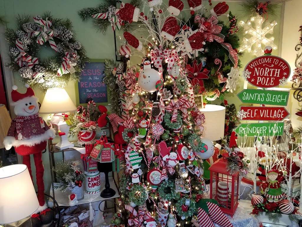 Pennys Florist Home Decor & More | 1311 W Main St, Greenfield, IN 46140, USA | Phone: (317) 462-5863