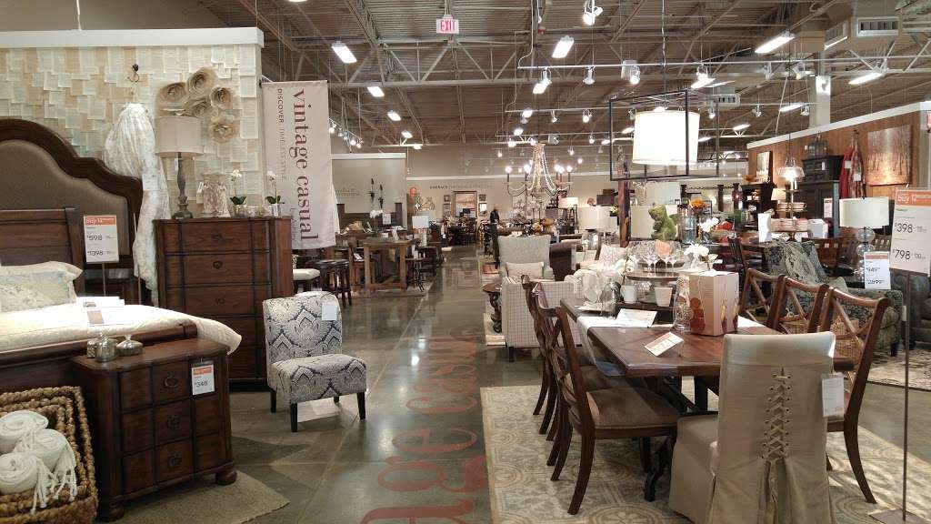 Ashley HomeStore - furniture store  | Photo 1 of 10 | Address: 121 Towne Center Blvd, Sanford, FL 32771, USA | Phone: (407) 328-3100