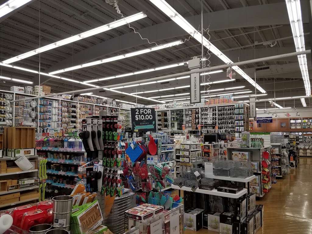 Bed Bath & Beyond | 5445 S 76th St, Greendale, WI 53129, USA | Phone: (414) 421-0115