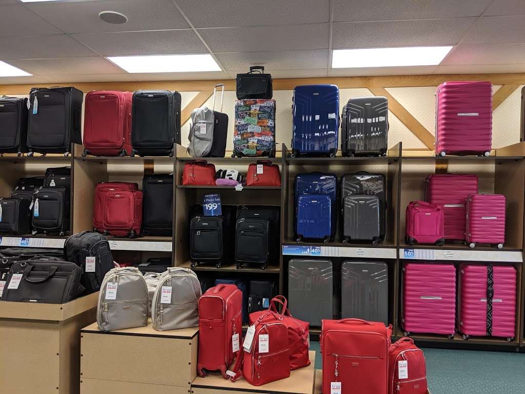 Samsonite | 5829 McWhinney Blvd #20, Loveland, CO 80538, USA | Phone: (970) 667-3699