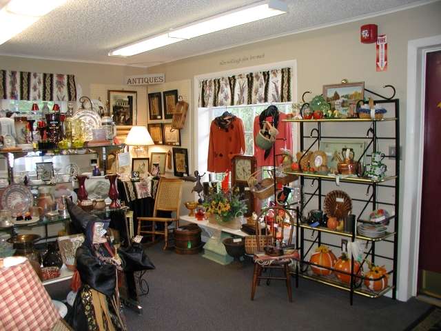 Brandywine Consignment Shop | 368 W Uwchlan Ave, Downingtown, PA 19335 | Phone: (610) 269-8622