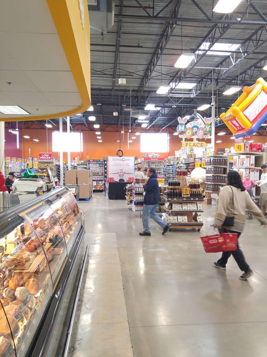 H-E-B | 910 Kitty Hawk Rd, Universal City, TX 78148, USA | Phone: (210) 945-2102