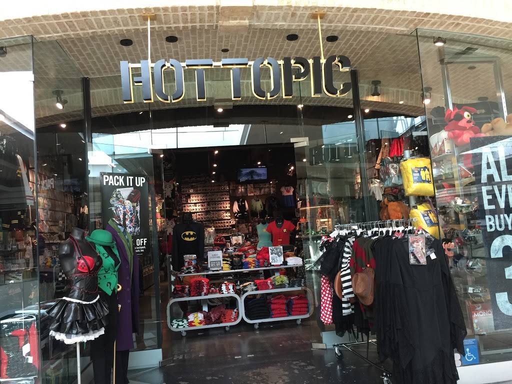 Hot Topic | 7021 S Memorial Dr STE 232, Tulsa, OK 74133, USA | Phone: (918) 249-9790