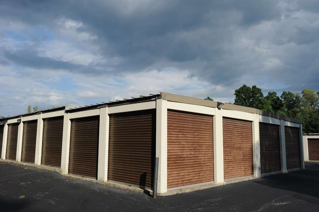 The Storage Mall | 1867 Greenwood Lake Turnpike, West Milford, NJ 07480 | Phone: (973) 250-4362