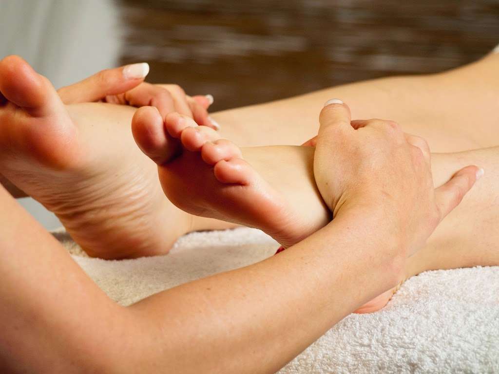 Julies Gift of Massage | 310 Military W, Benicia, CA 94510 | Phone: (707) 297-1371