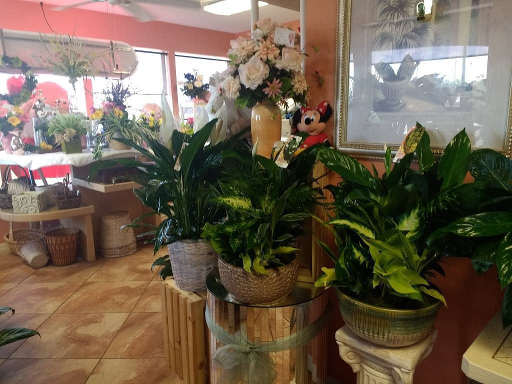 A Basket of Love Florist | 812 South Cocoa Boulevard, Rosa L Jones Dr, Cocoa, FL 32922, USA | Phone: (321) 633-7673