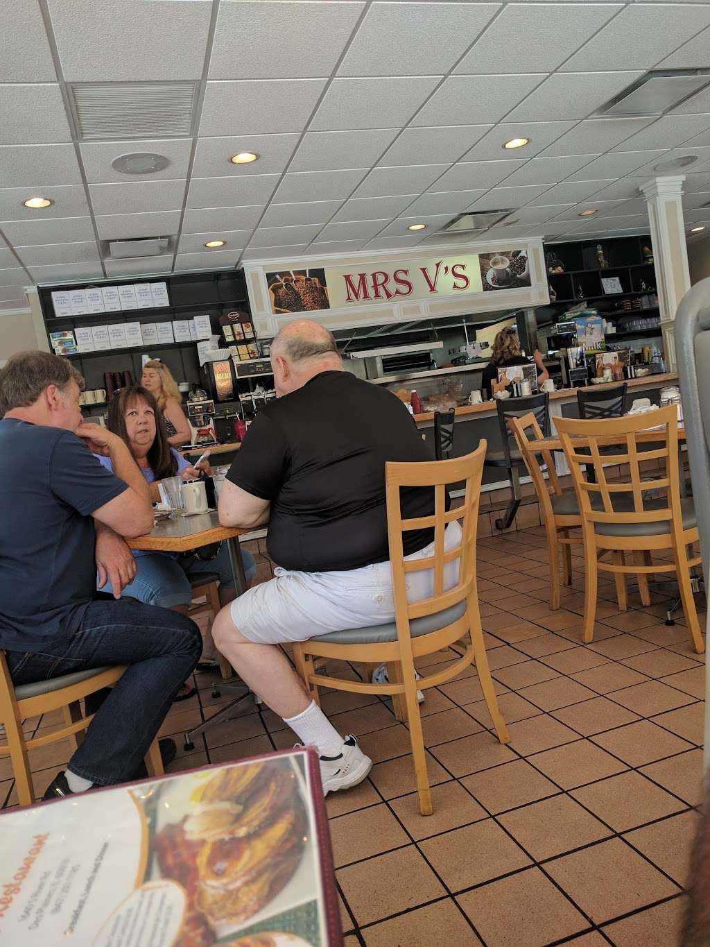 Mrs Vs Restaurant | 1640 S River Rd, Des Plaines, IL 60018 | Phone: (847) 297-7185