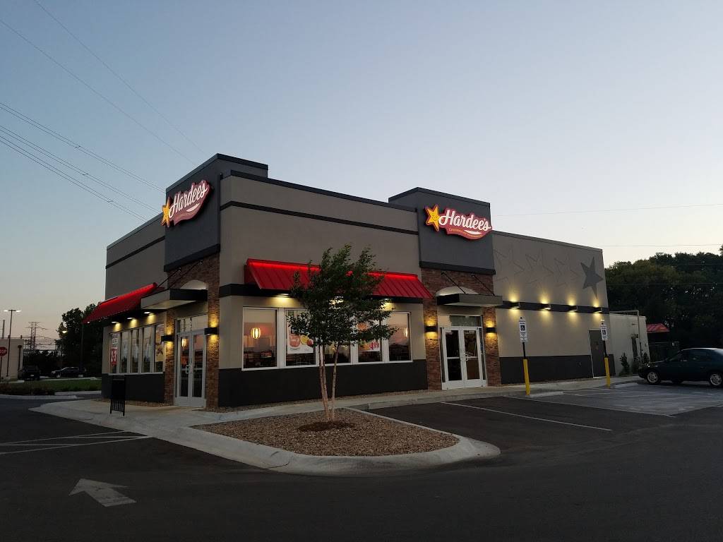 Hardees | 2101 N Rock Rd, Derby, KS 67037, USA | Phone: (316) 558-3744