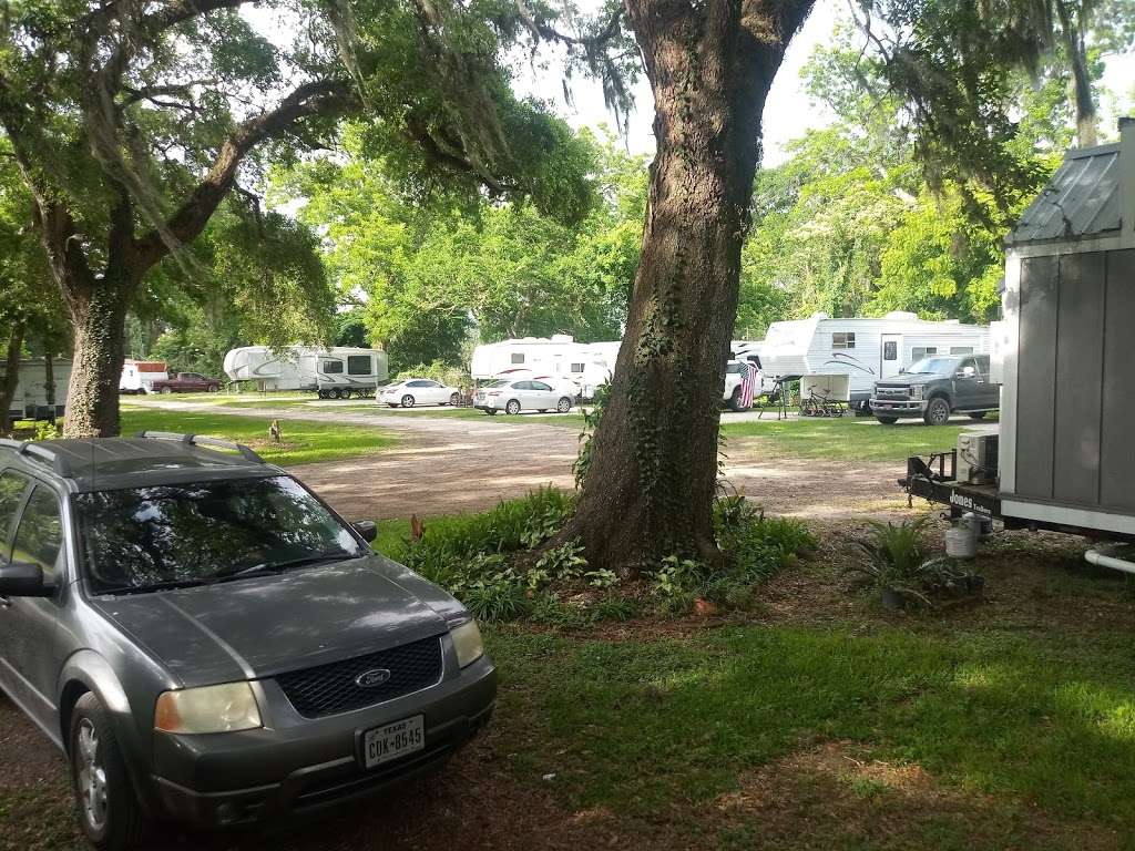 Bronco Bend RV Park | 2434 TX-36, West Columbia, TX 77486, USA | Phone: (281) 451-4429