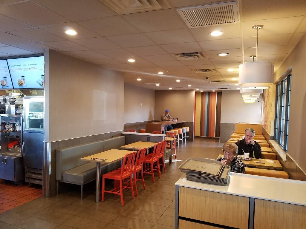 McDonalds | 5640 N Swan Rd, Tucson, AZ 85718, USA | Phone: (520) 299-5953