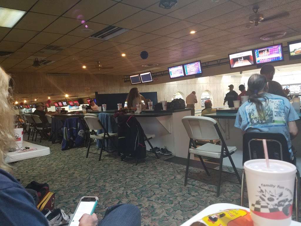 Southside Bowl | 17325 Virginia Ave, Hagerstown, MD 21740, USA | Phone: (301) 582-1323