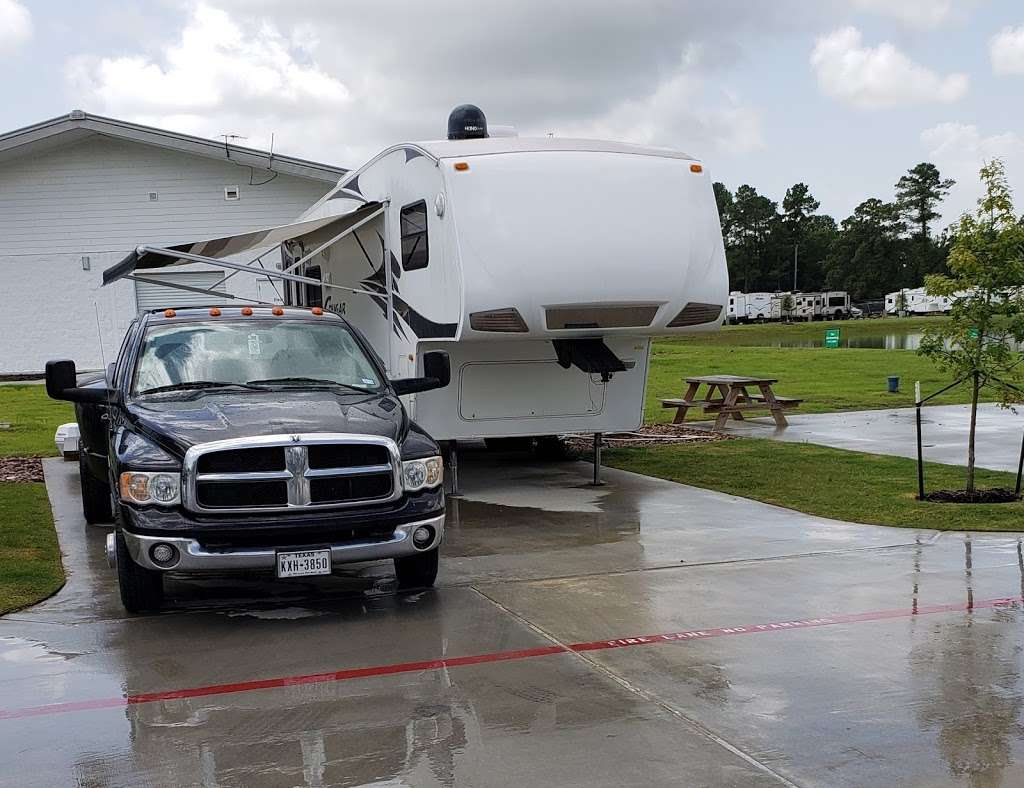 Cedar Grove Park RV Resort | 4419 TX-146, Baytown, TX 77521, USA | Phone: (832) 269-3960