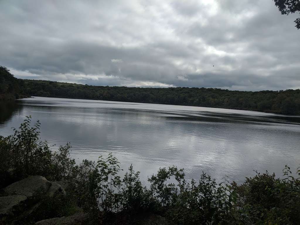 Beach of Little Rock Men | Hardwick Township, NJ 07825, USA