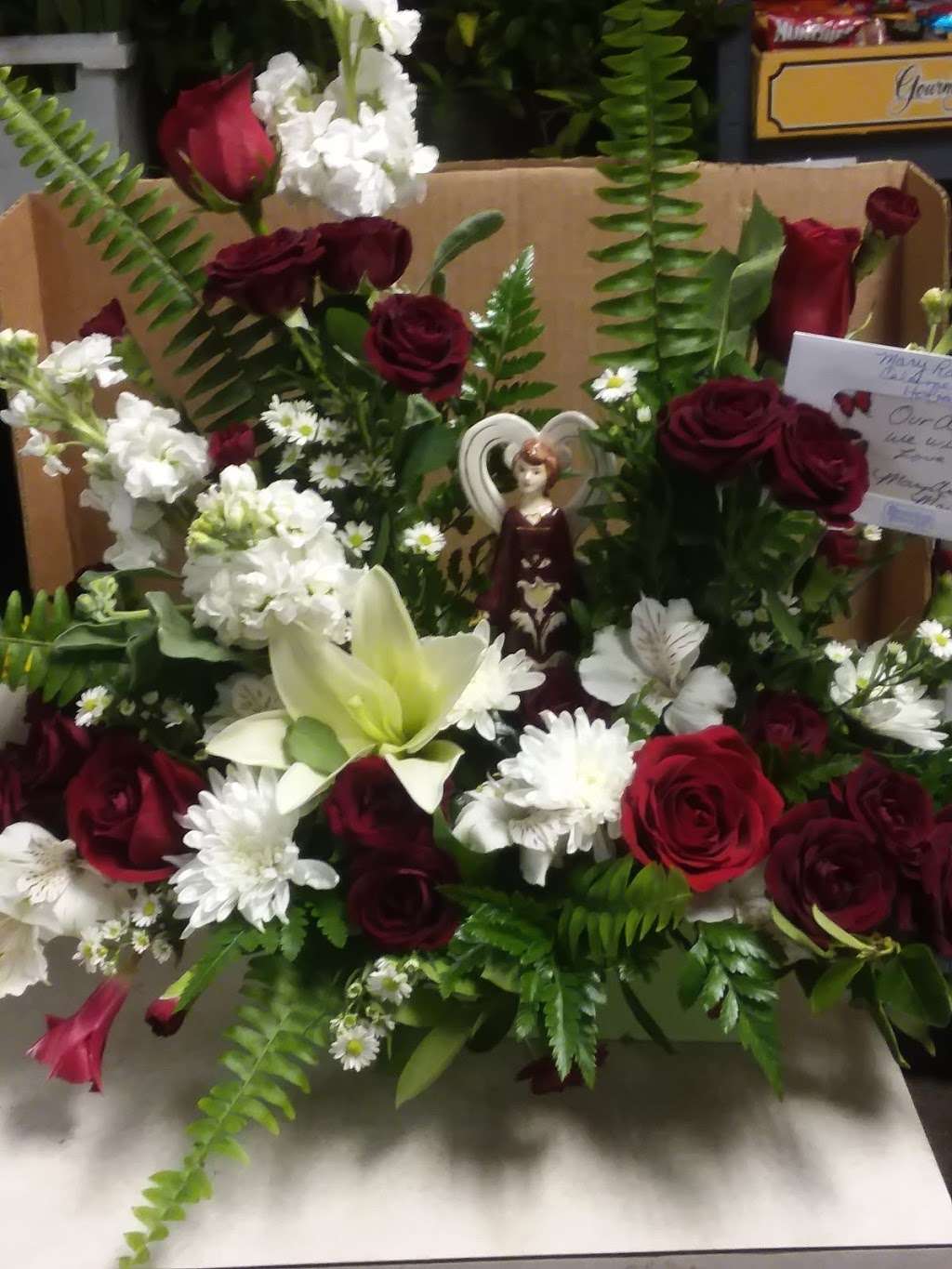 Bryans Florist | 1331 W 37th Ave, Hobart, IN 46342, USA | Phone: (219) 947-1516