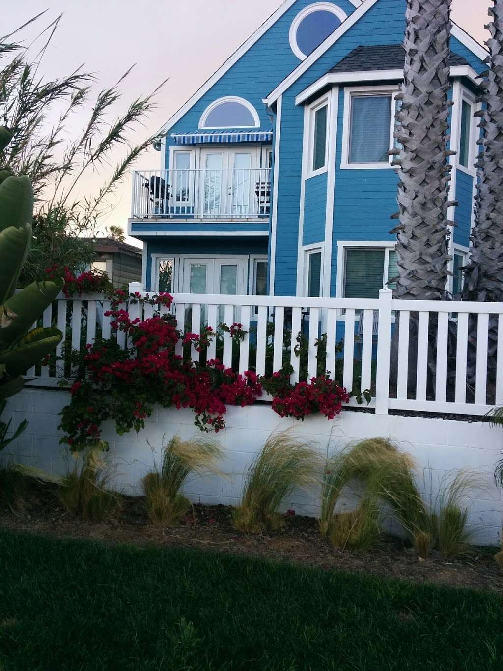 Ocean Beach Cottages | 5112 Saratoga Ave, San Diego, CA 92107, USA | Phone: (619) 300-5668