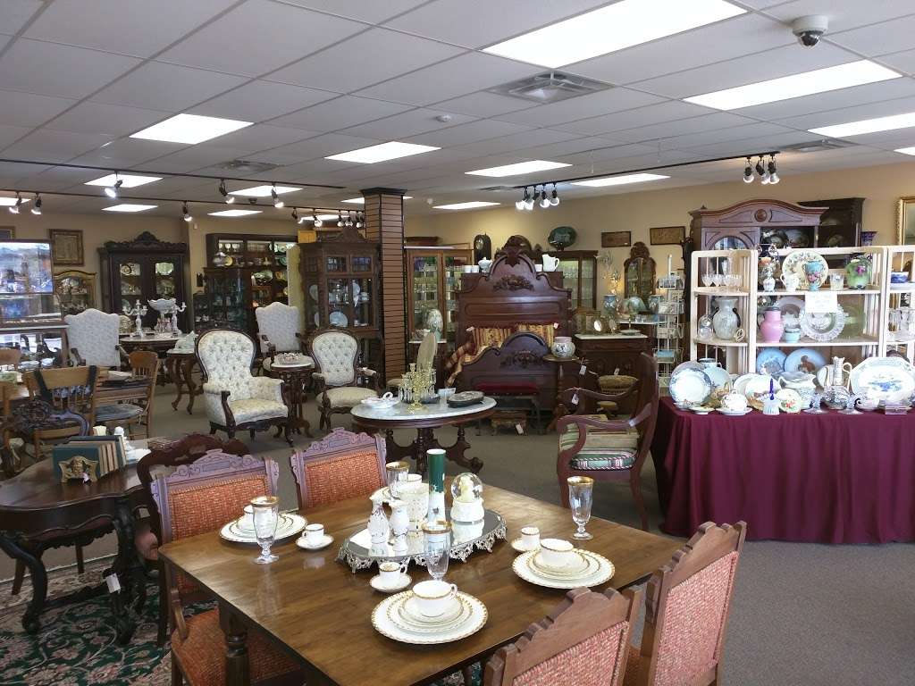 Crossroads Antiques | 1122 W Dallas St, Conroe, TX 77301, USA | Phone: (936) 539-5113