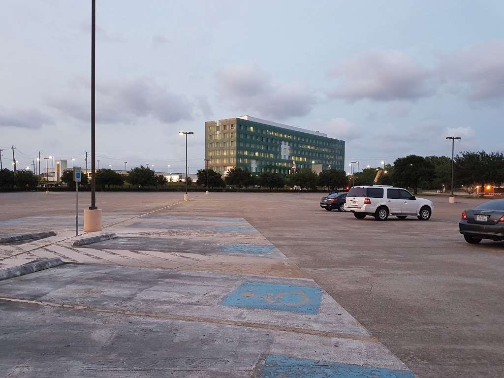 Wells Fargo Bank | 12200 Northwest Fwy 1st Fl, Houston, TX 77092, USA | Phone: (713) 209-6600