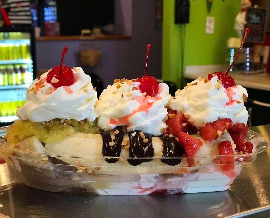 Neighbors Ice Cream Parlor | 5980 Spruce Creek Rd, Port Orange, FL 32127, USA | Phone: (386) 492-2930