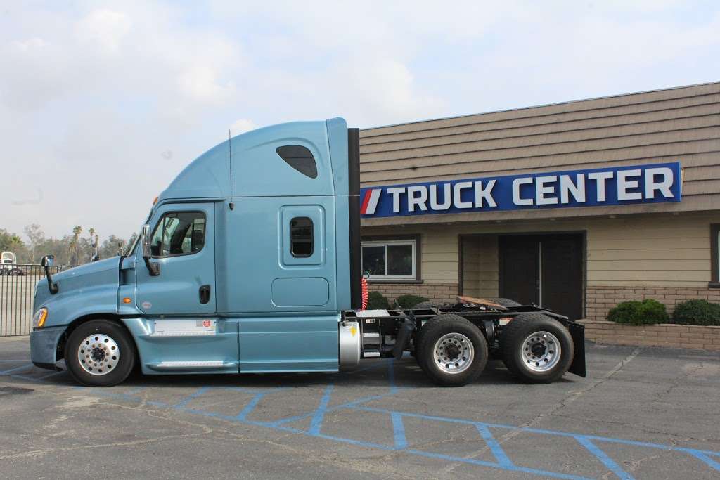 Truck Center | 10375 Beech Ave, Fontana, CA 92337, USA | Phone: (909) 623-7157