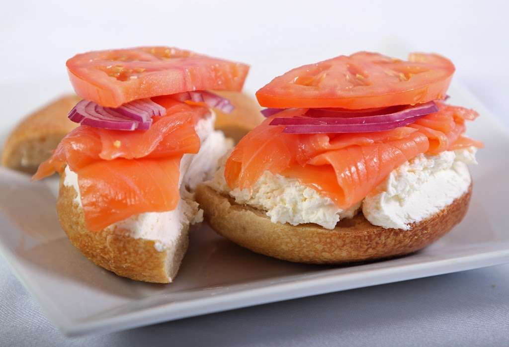 Bagels4u of Kenilworth | 601 Boulevard, Kenilworth, NJ 07033, USA | Phone: (908) 272-1513