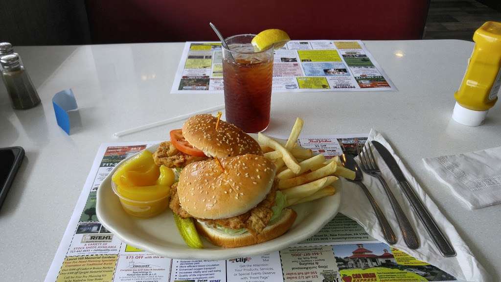 Round the Clock Diner ROUTE 30 | 222 Arsenal Rd, York, PA 17402, USA | Phone: (717) 848-5344