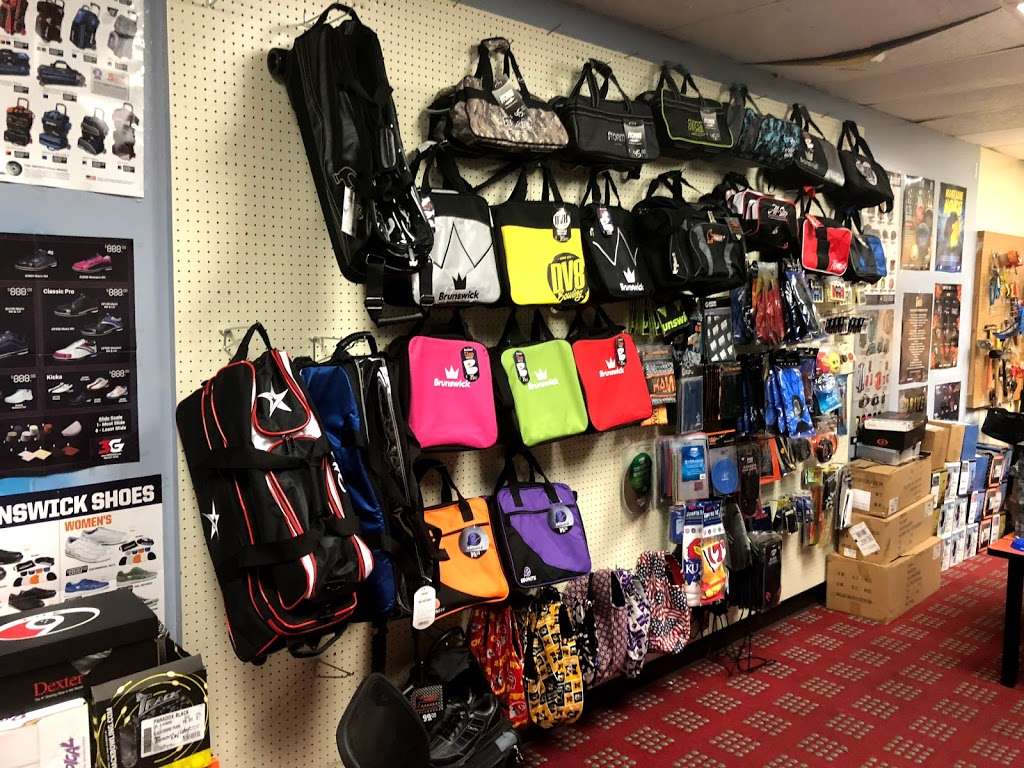 Double Js Bowling Supply | 10201 College Blvd, Overland Park, KS 66210 | Phone: (701) 690-1037