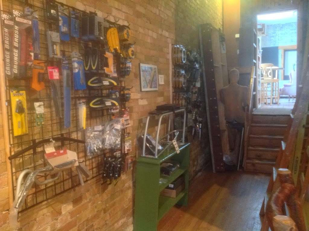 Coast In Bikes | 3334 N Holton St, Milwaukee, WI 53212, USA | Phone: (414) 502-7259