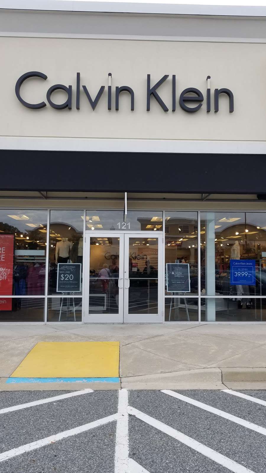 Calvin Klein Outlet | 121 Outlet Center Dr, Queenstown, MD 21658, USA | Phone: (410) 827-3216