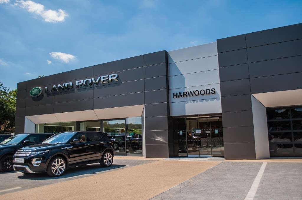 Harwoods Land Rover Edenbridge | Stanfords End, Hartfield Rd Edenbridge Kent TN8 5NG UK | Phone: (017) 328-63303