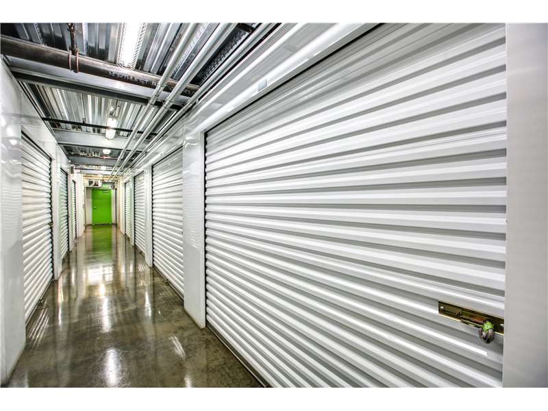 Extra Space Storage | 157 E Stanley St, Compton, CA 90220, USA | Phone: (310) 635-4546