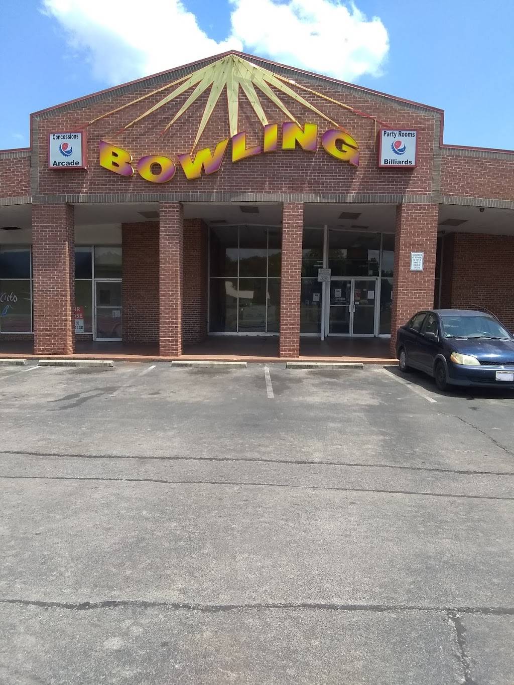 Holiday Bowl Fun Center | 4321 Bessemer Super Hwy, Bessemer, AL 35020 | Phone: (205) 800-7254