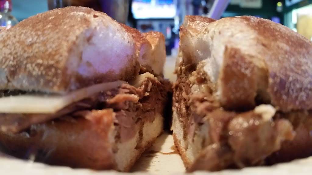 Old Original Nicks Roast Beef | 10 E Woodland Ave, Springfield, PA 19064, USA | Phone: (610) 690-1112