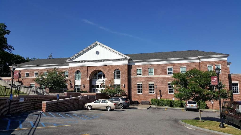 Starbucks in 715 North Ave, New Rochelle, NY 10801, USA