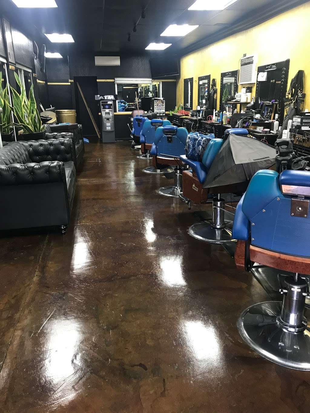 Da Spot Barbershop | 805 Philadelphia St, Pomona, CA 91766, USA | Phone: (909) 590-7506