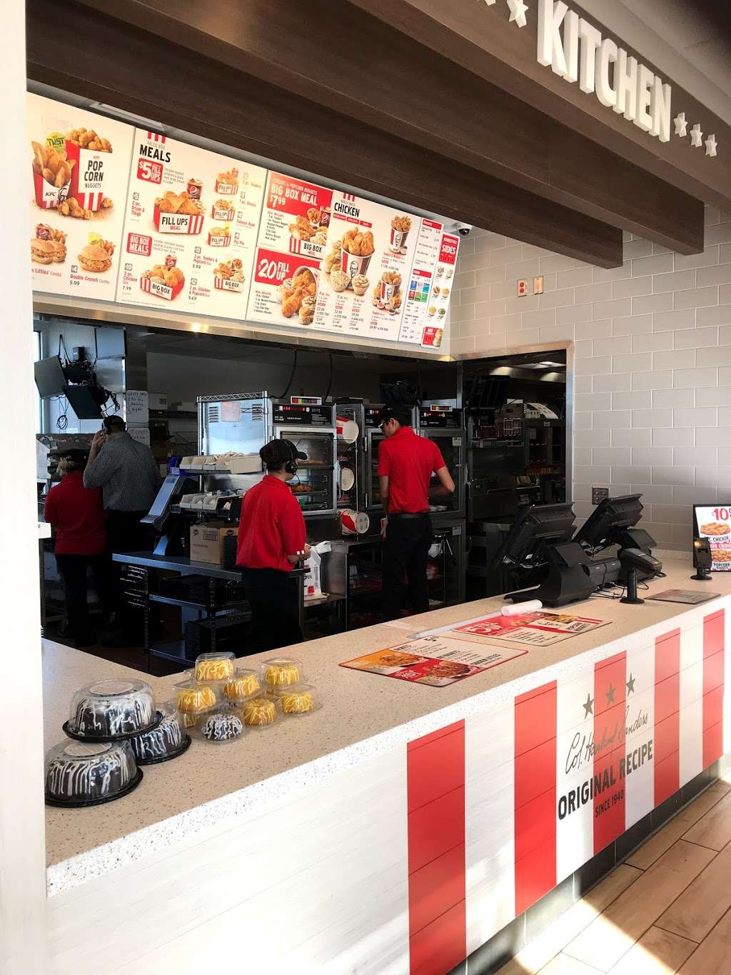 KFC | 4880 N Tower Rd, Denver, CO 80249, USA | Phone: (303) 373-4020