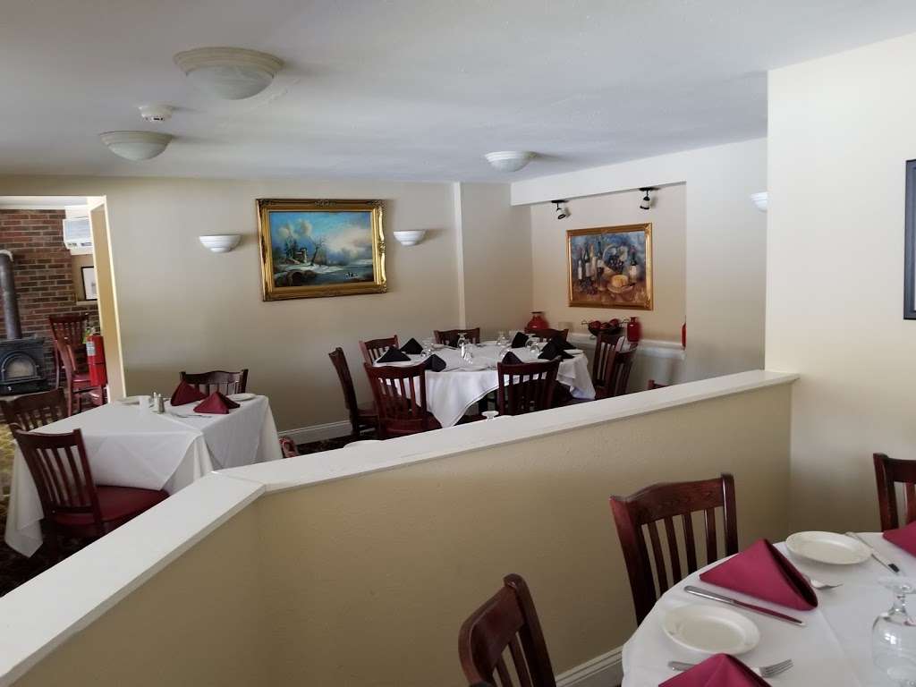 Bella Vista Restaurant | 11 Moquis Trail, Oak Ridge, NJ 07438, USA | Phone: (973) 697-3004