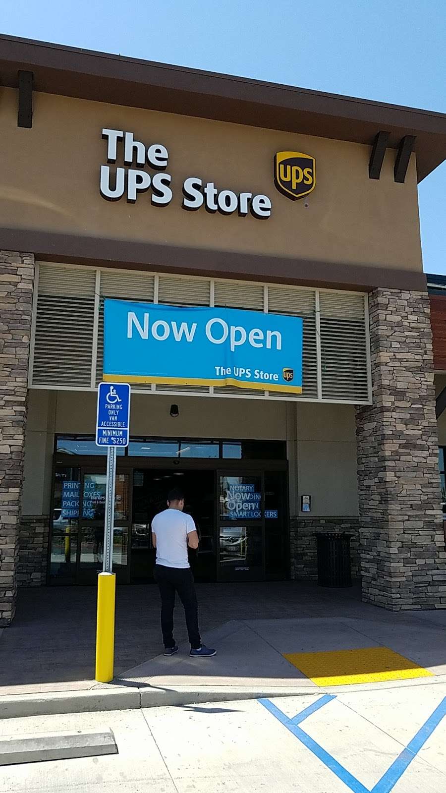 The UPS Store | 2420 River Rd Ste 230, Norco, CA 92860 | Phone: (951) 893-1050