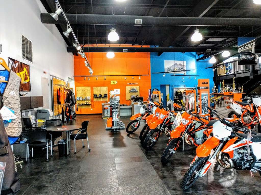 CalMoto Livermore BMW Motorcycles KTM Motorcycles Vanderhall Aut | 952 N Canyons Pkwy, Livermore, CA 94551, USA | Phone: (925) 583-3300