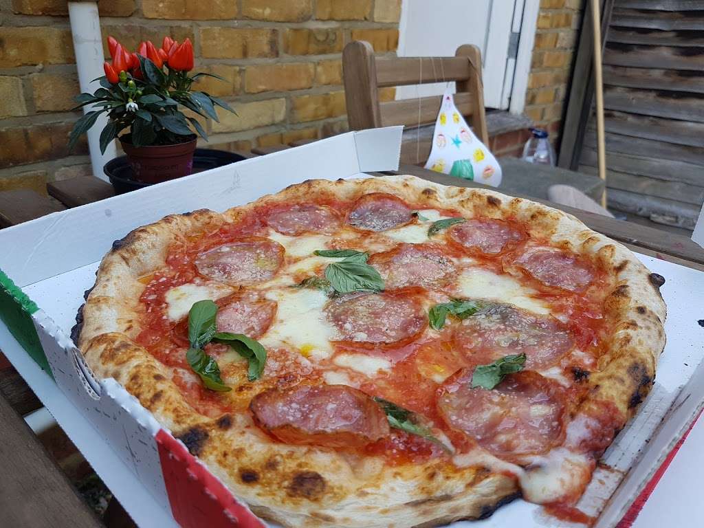 Da Moreno Pizzeria | 190 Northfield Ave, London W13 9SJ, UK | Phone: 020 8579 8905