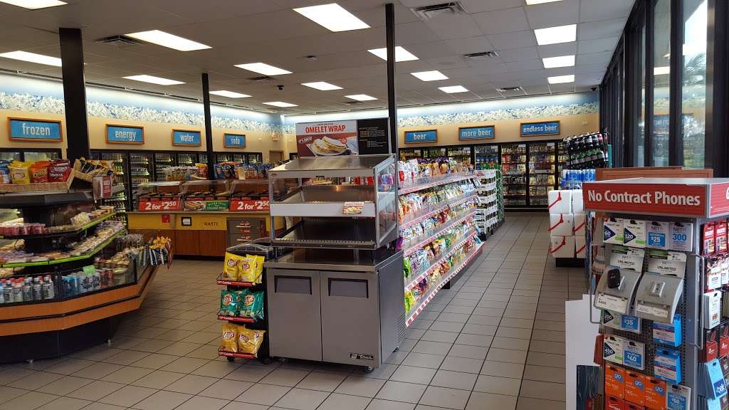 RaceTrac | 13891 Landstar Blvd, Orlando, FL 32824 | Phone: (407) 857-8911