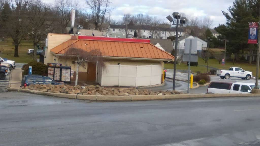 Burger King | 50 Townsedge Ave, Quarryville, PA 17566, USA | Phone: (717) 894-1243