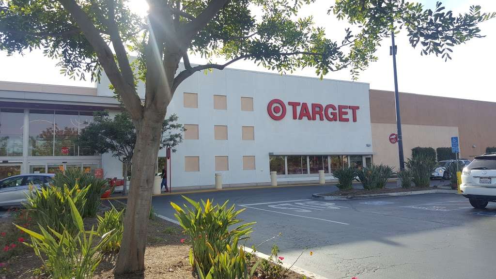 Target | 1751 University Dr, Vista, CA 92083, USA | Phone: (760) 941-0220